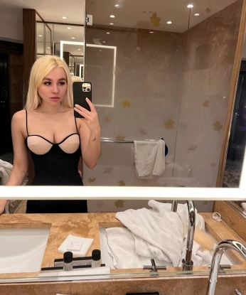 Искренняя и чувственная девушка готова погрузить тебя в атмосферу наслаждения и радости. Я сделаю все, чтобы ты почувствовал себя счастливым и довольным мужчиной. Позвони мне уже сейчас! 2209, 21 год